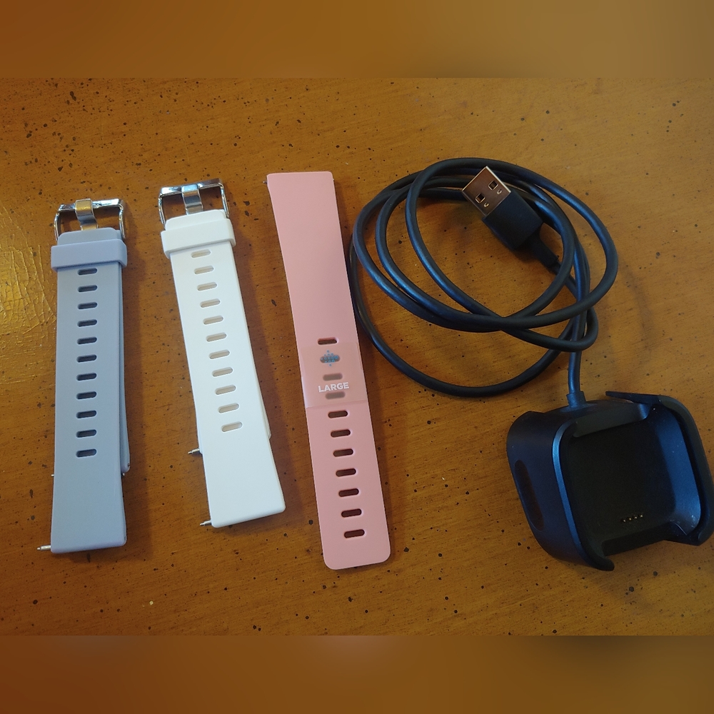 Fitbit Versa Wrist Bands & Charger